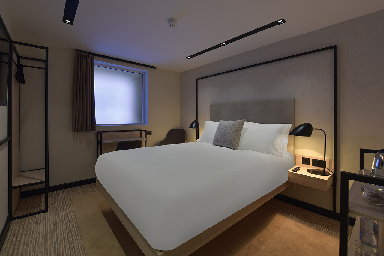 luxury hotel bedroom