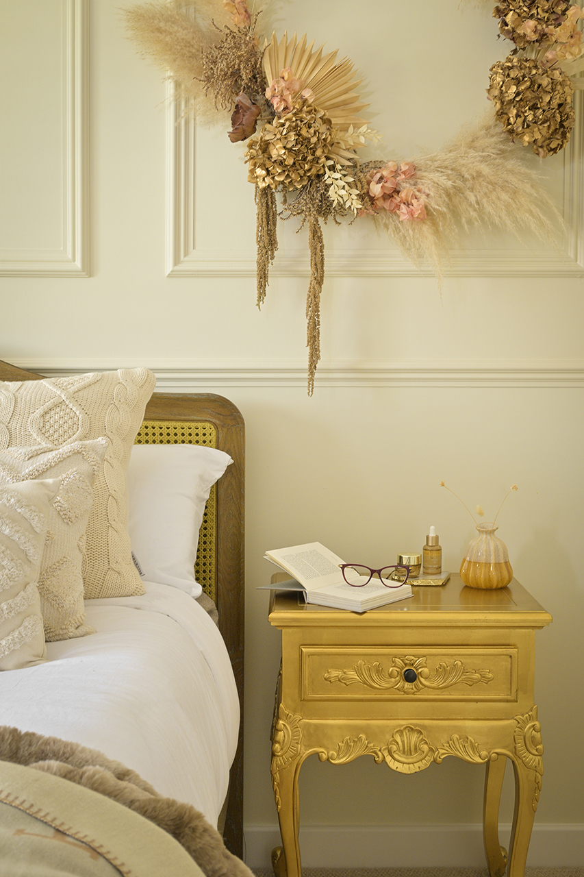 warm golden tones interior photo in bedroom photography